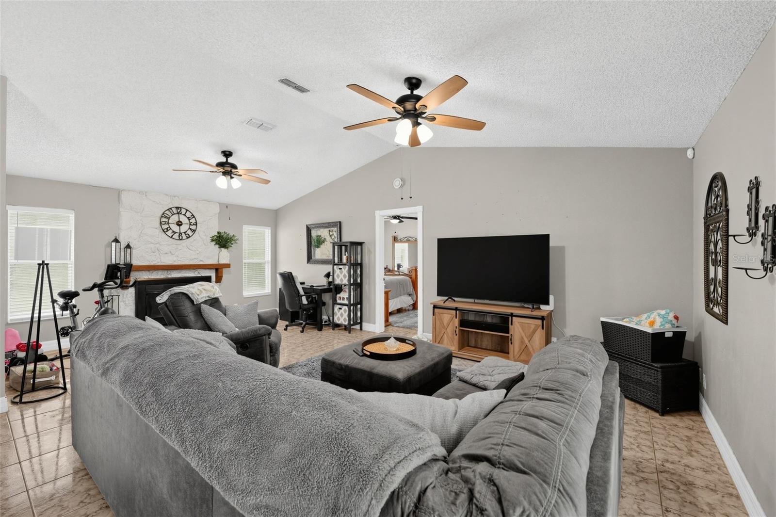 4165 Rolling Springs Dr Property Photo 12