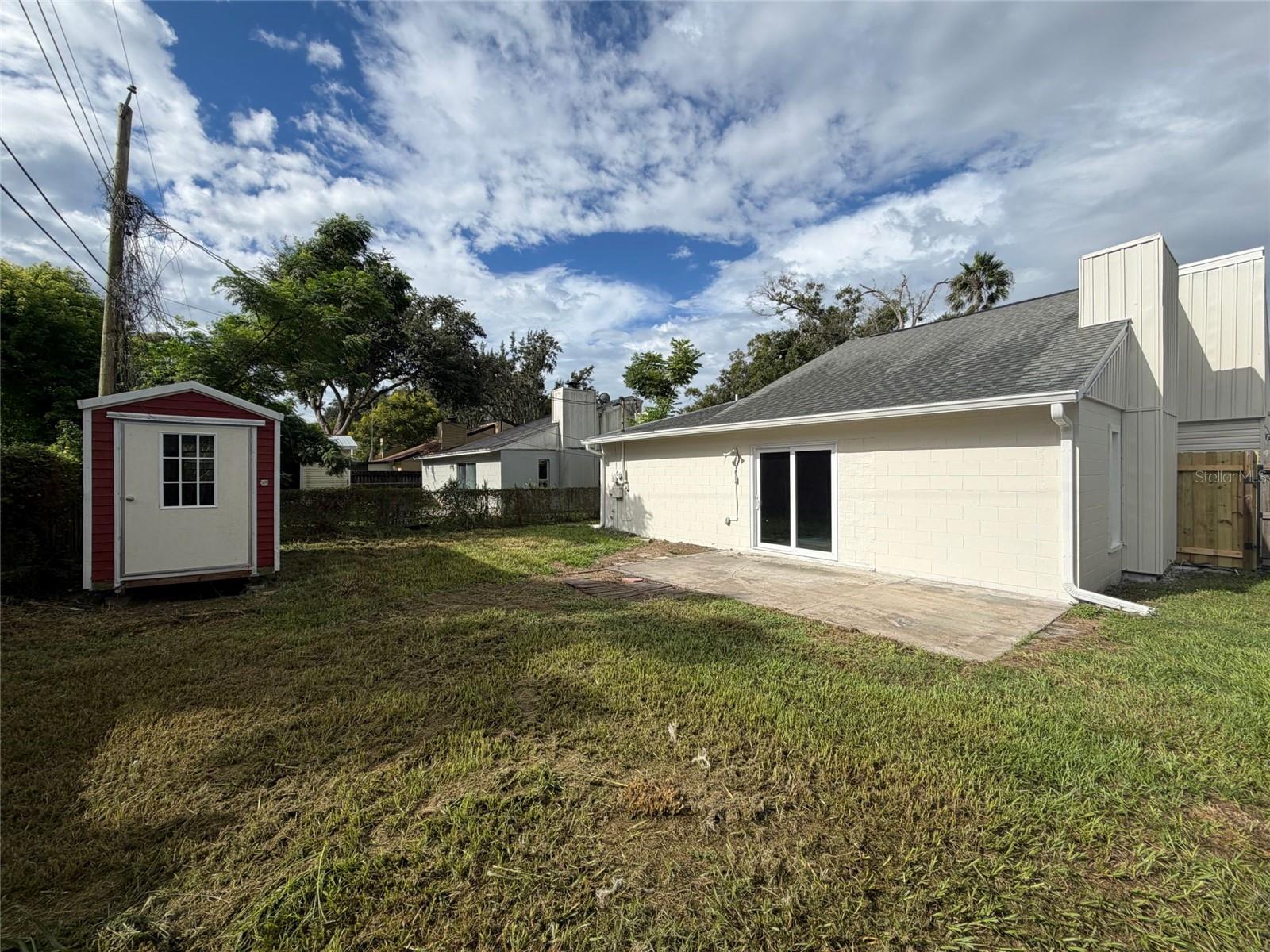 4610 Devon Ave Property Photo 5
