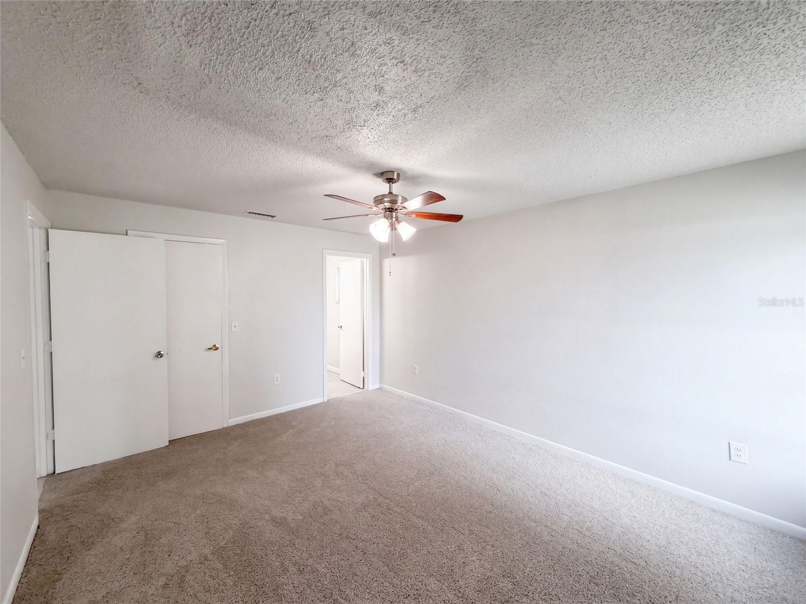 4610 Devon Ave Property Photo 11