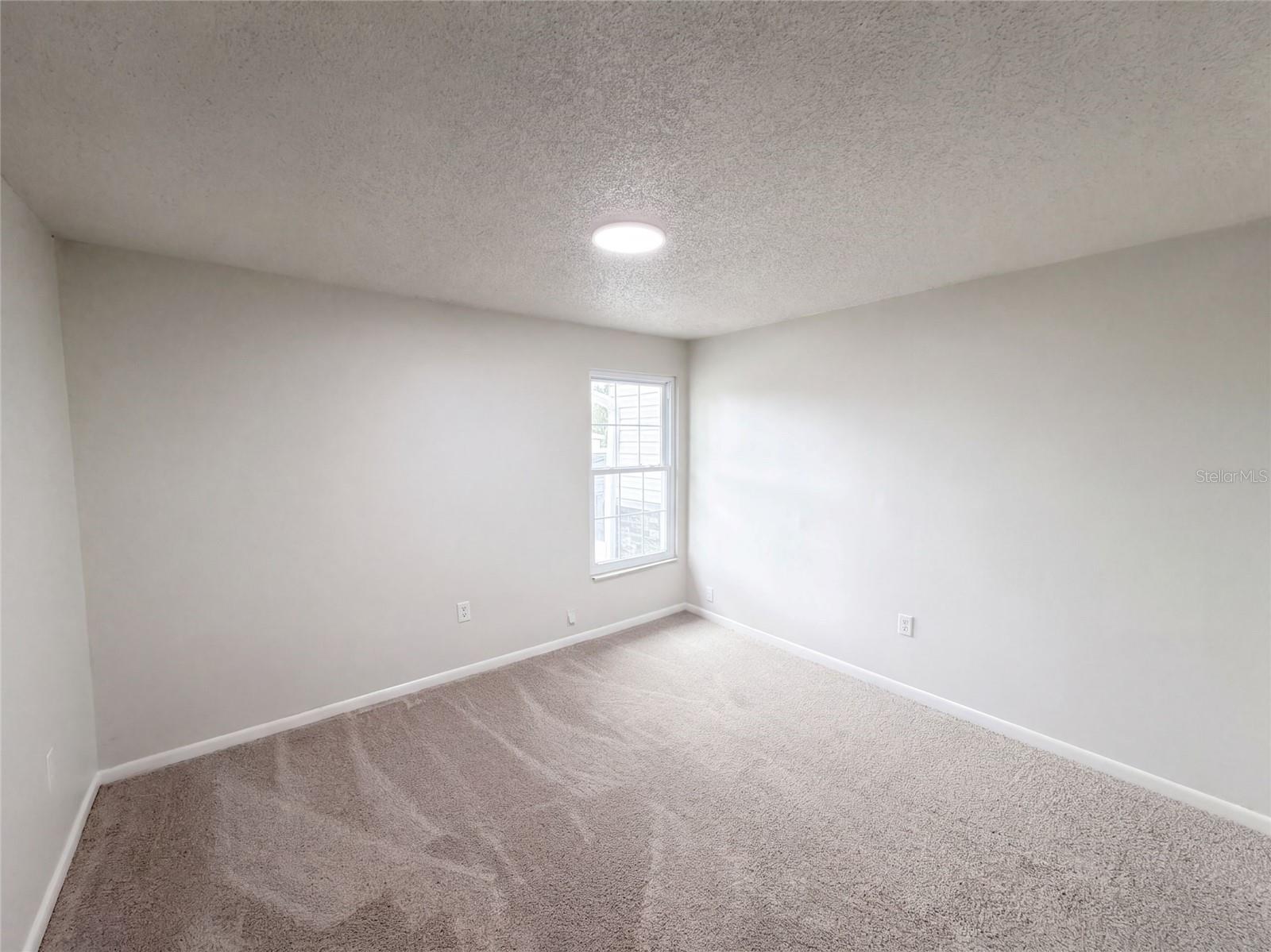 4610 Devon Ave Property Photo 13