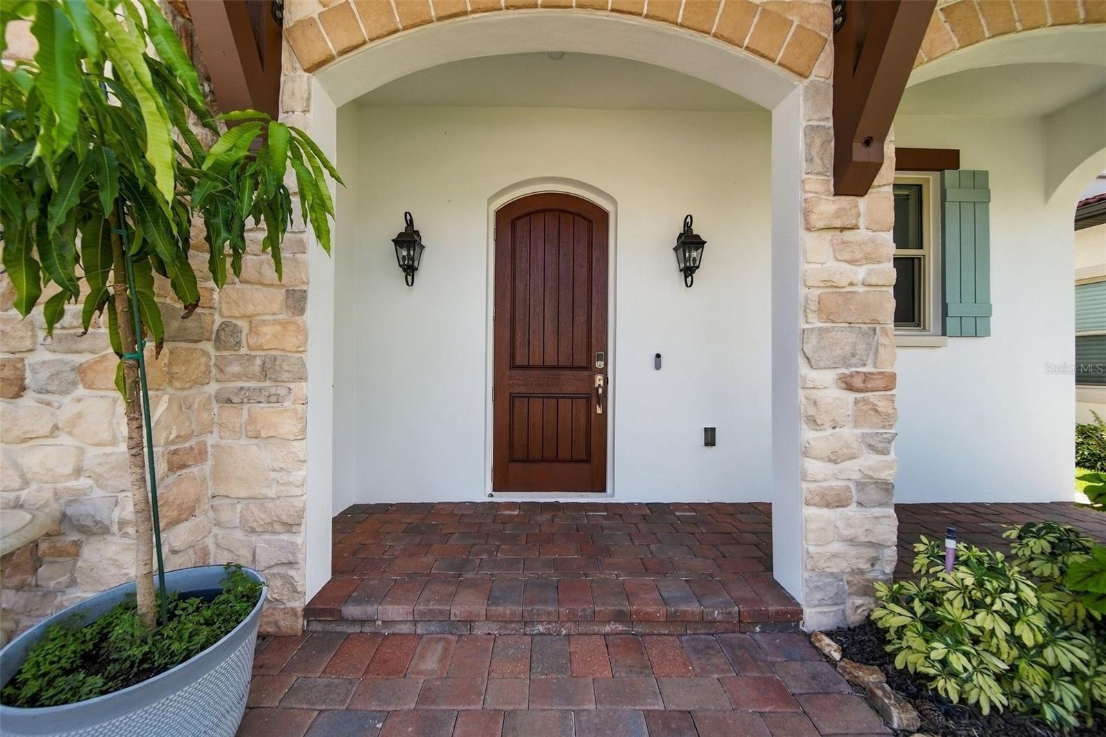 10397 Royal Cypress Way Property Photo 4