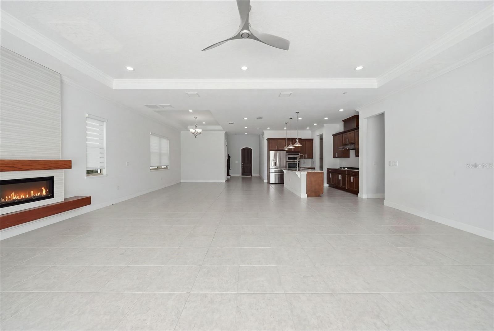 10397 Royal Cypress Way Property Photo 14