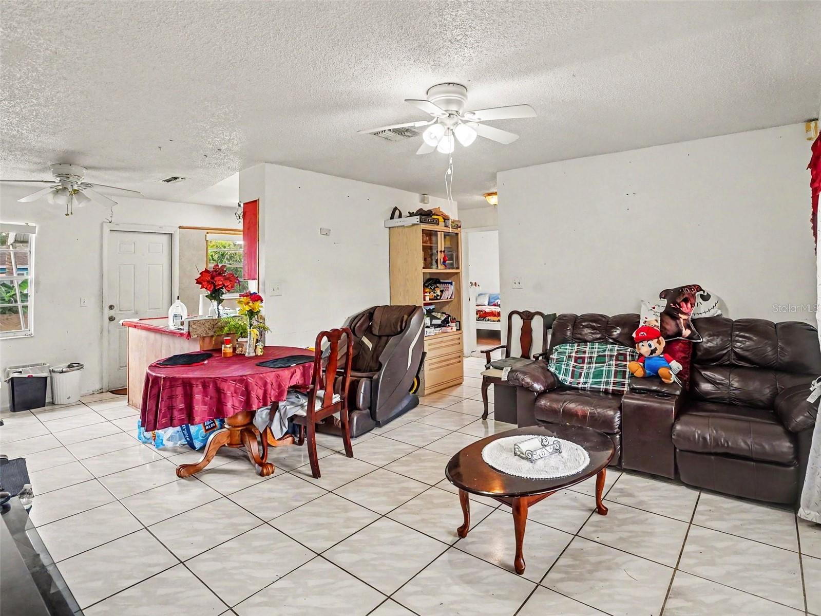 156 Guaymas Dr Property Photo 8