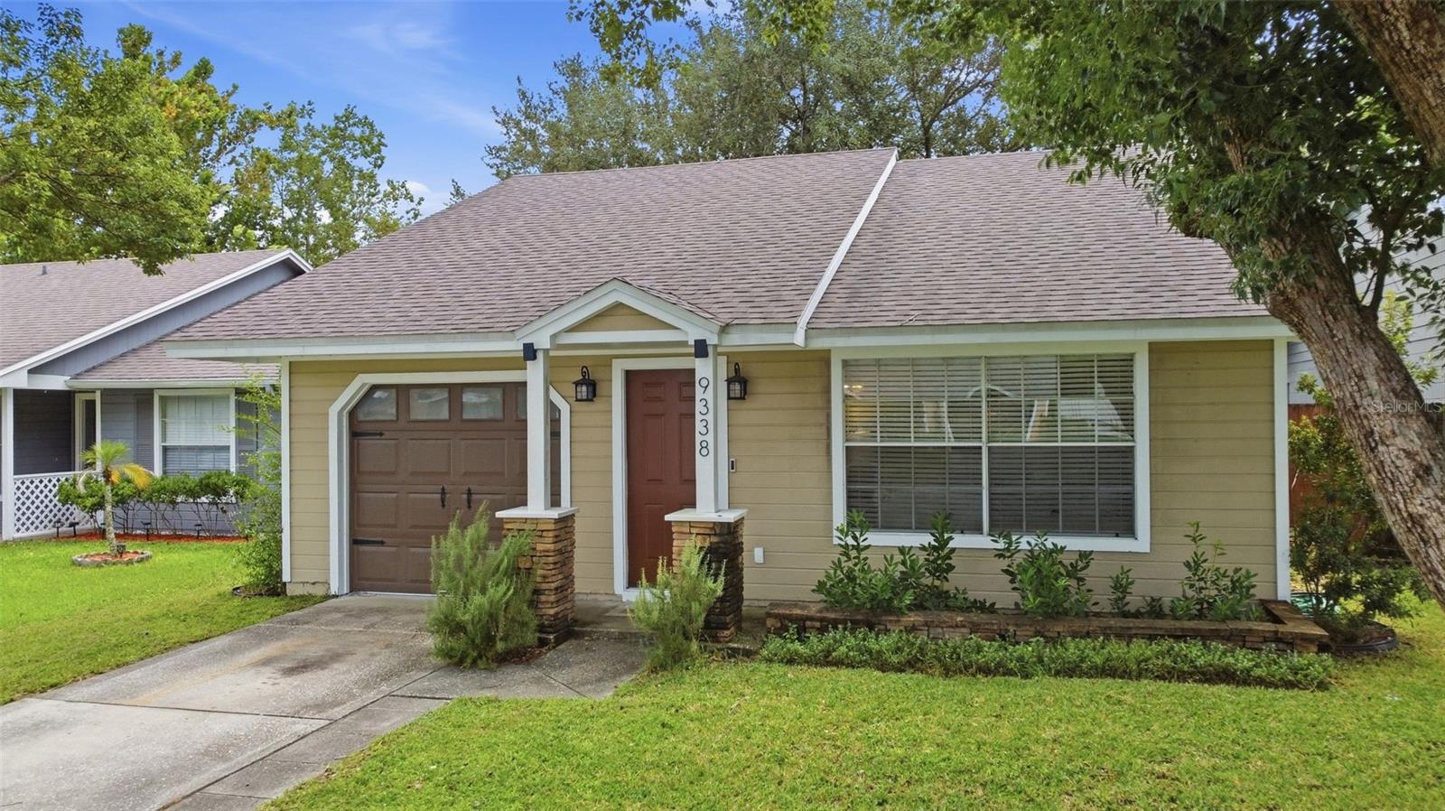 9338 Chandon Dr Property Photo