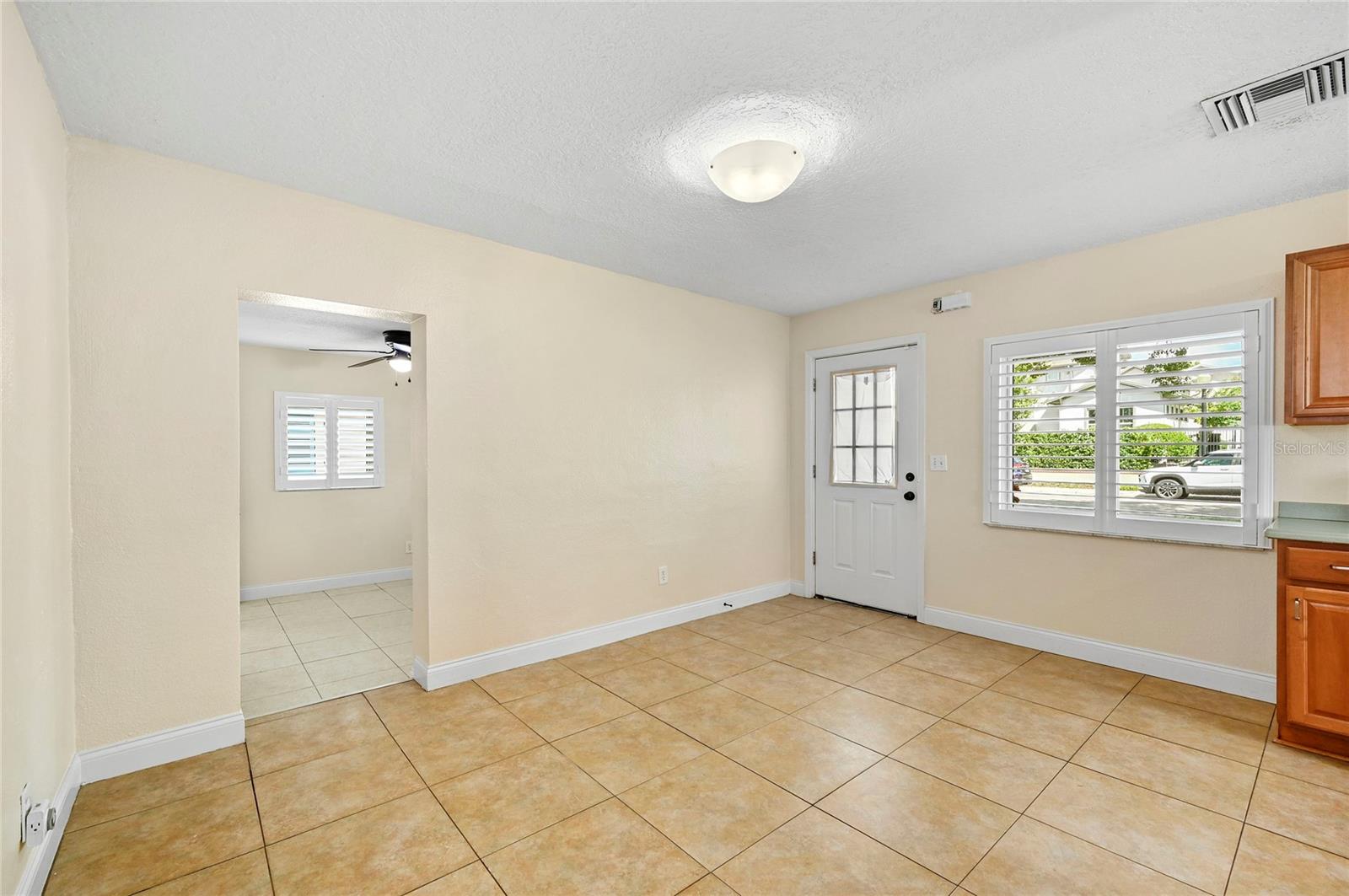 800 W Canton Ave Property Photo 6