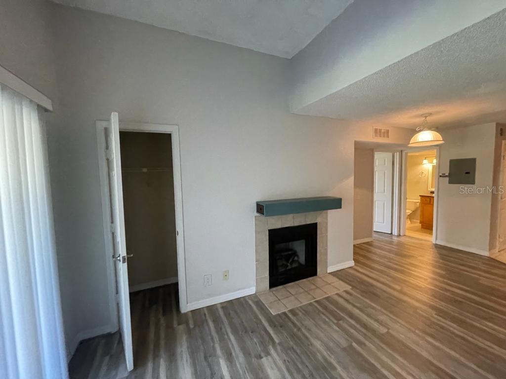 420 Forestway Cir #302 Property Photo 4