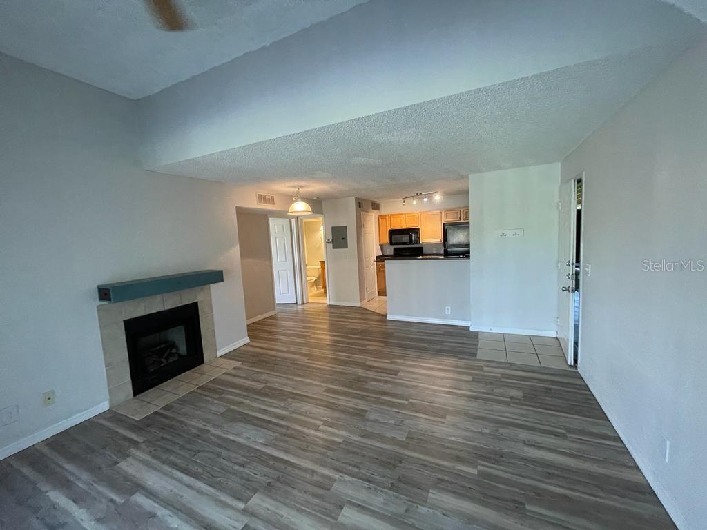 420 Forestway Cir #302 Property Photo 5
