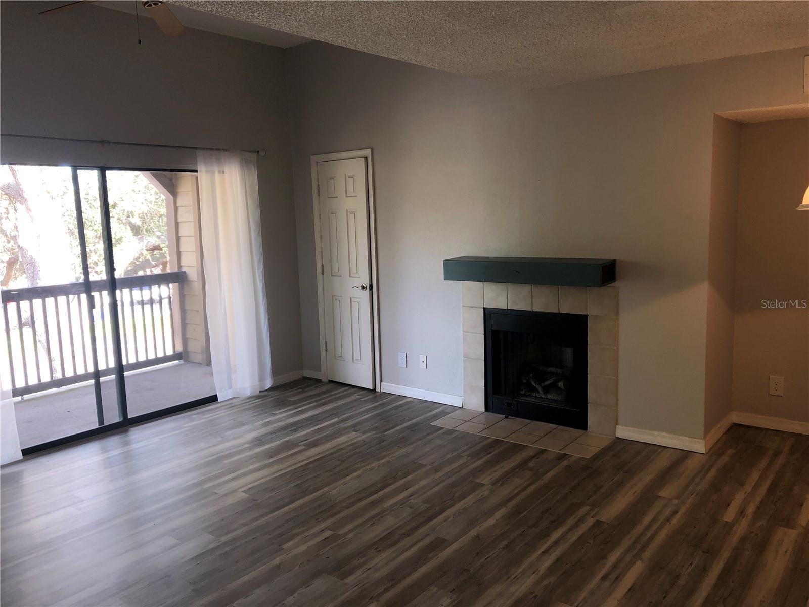 420 Forestway Cir #302 Property Photo 6