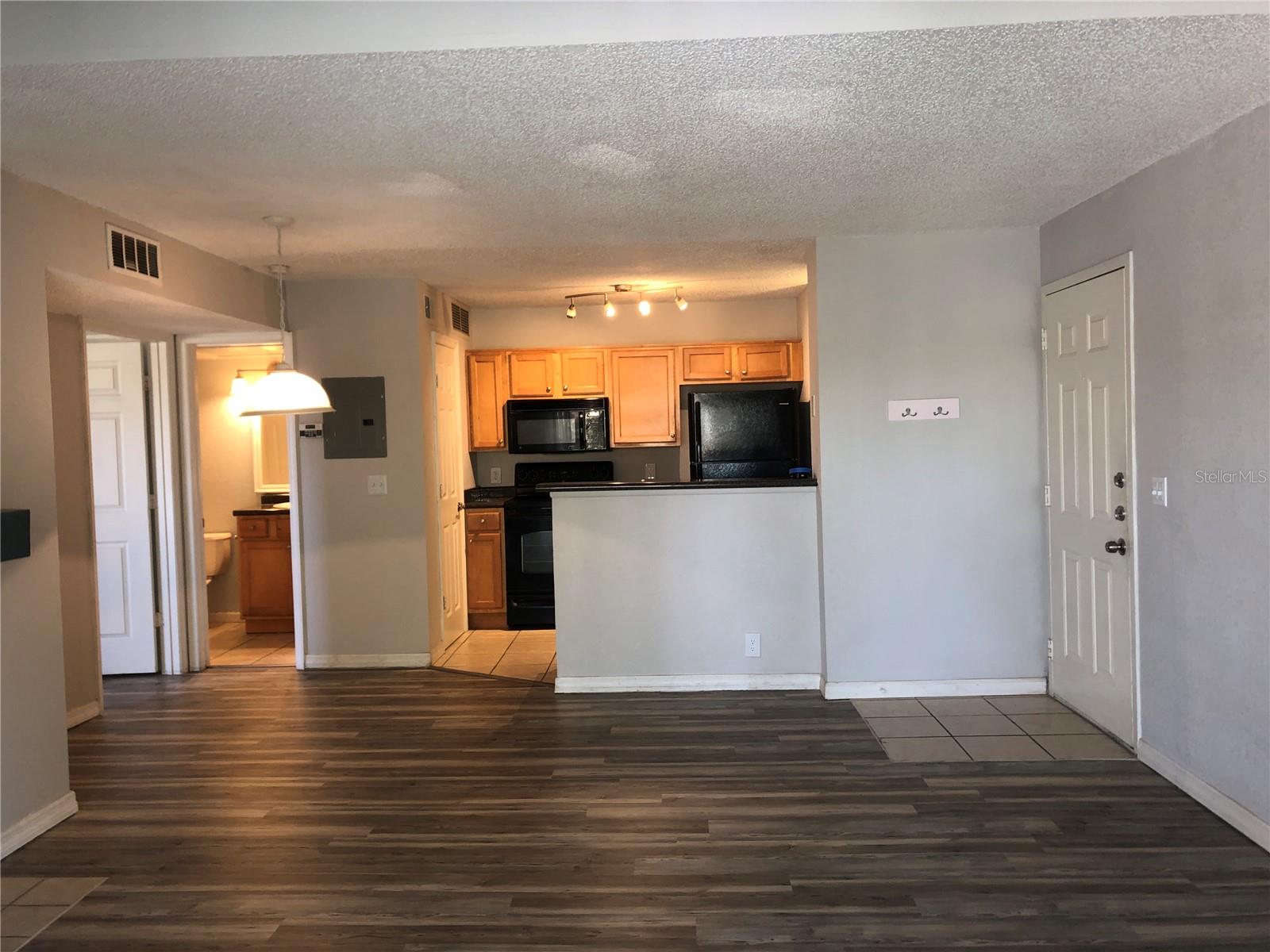 420 Forestway Cir #302 Property Photo 8