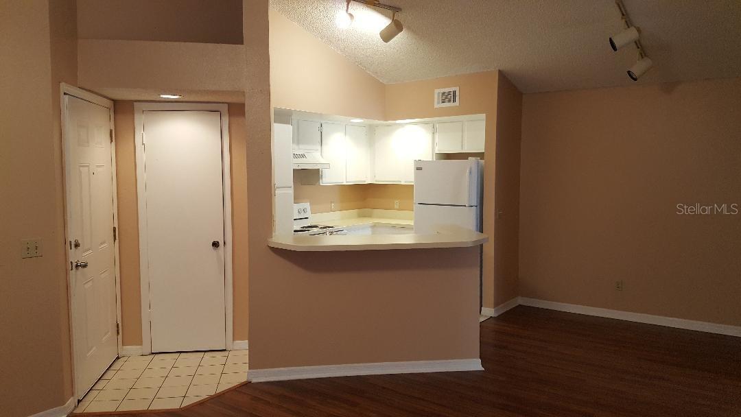 4528 Commander Dr #2038 Property Photo 6