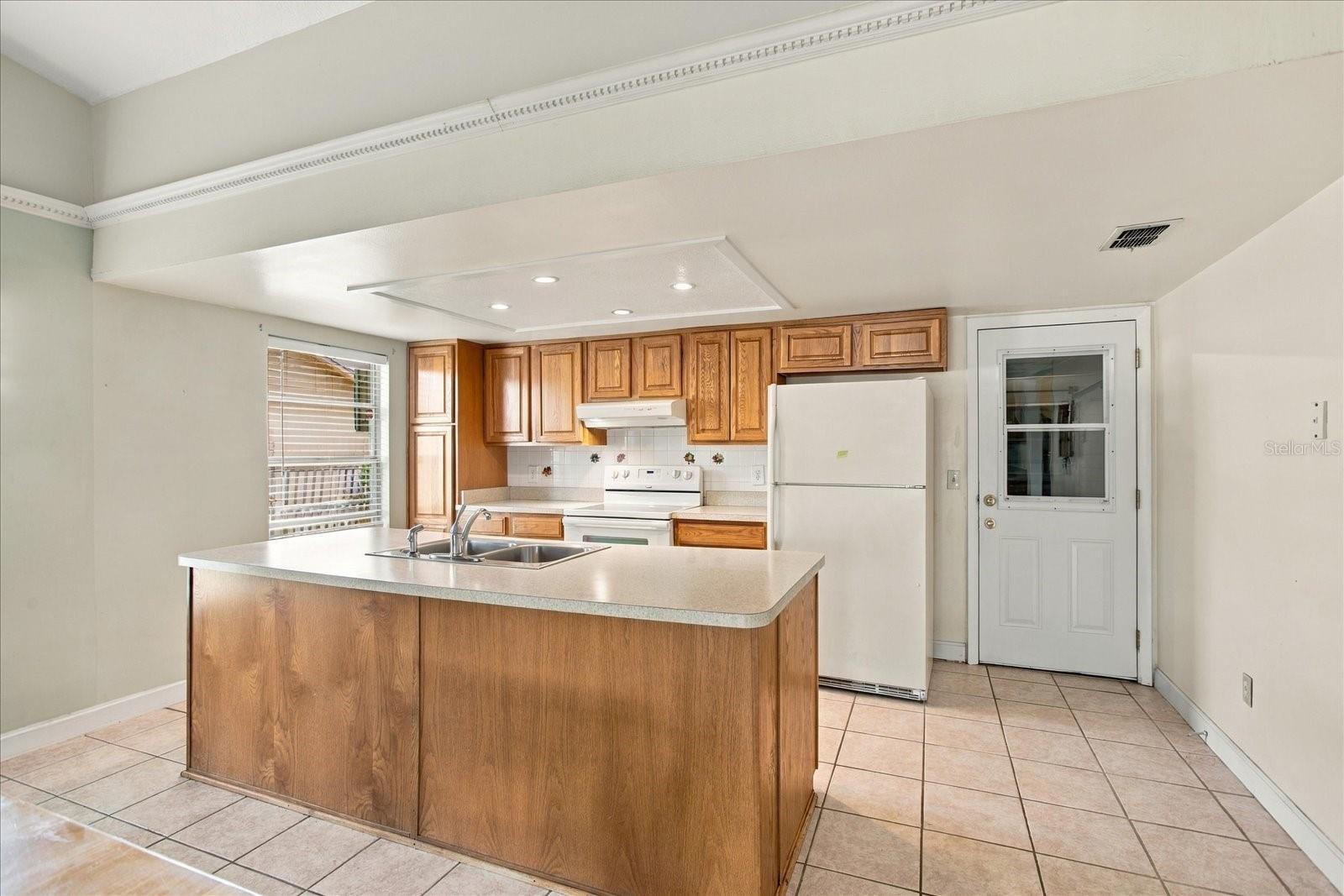 3240 Autumnwood Trl Property Photo 6