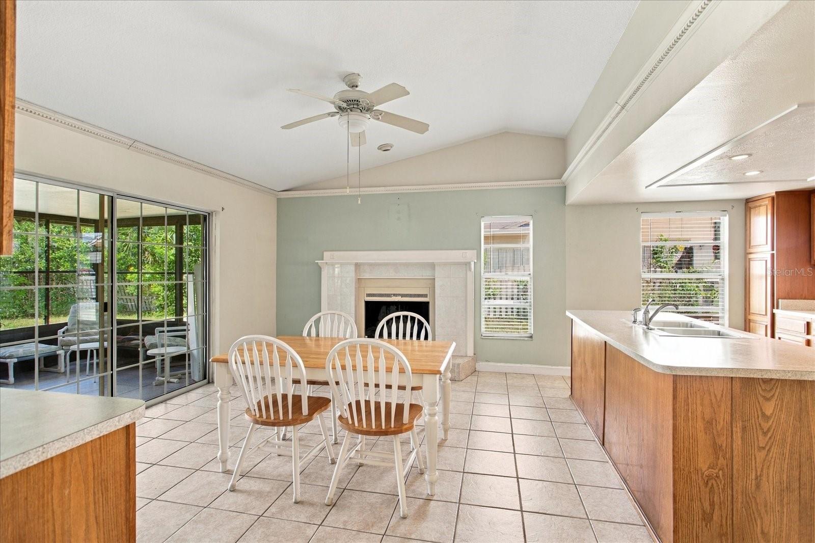 3240 Autumnwood Trl Property Photo 8