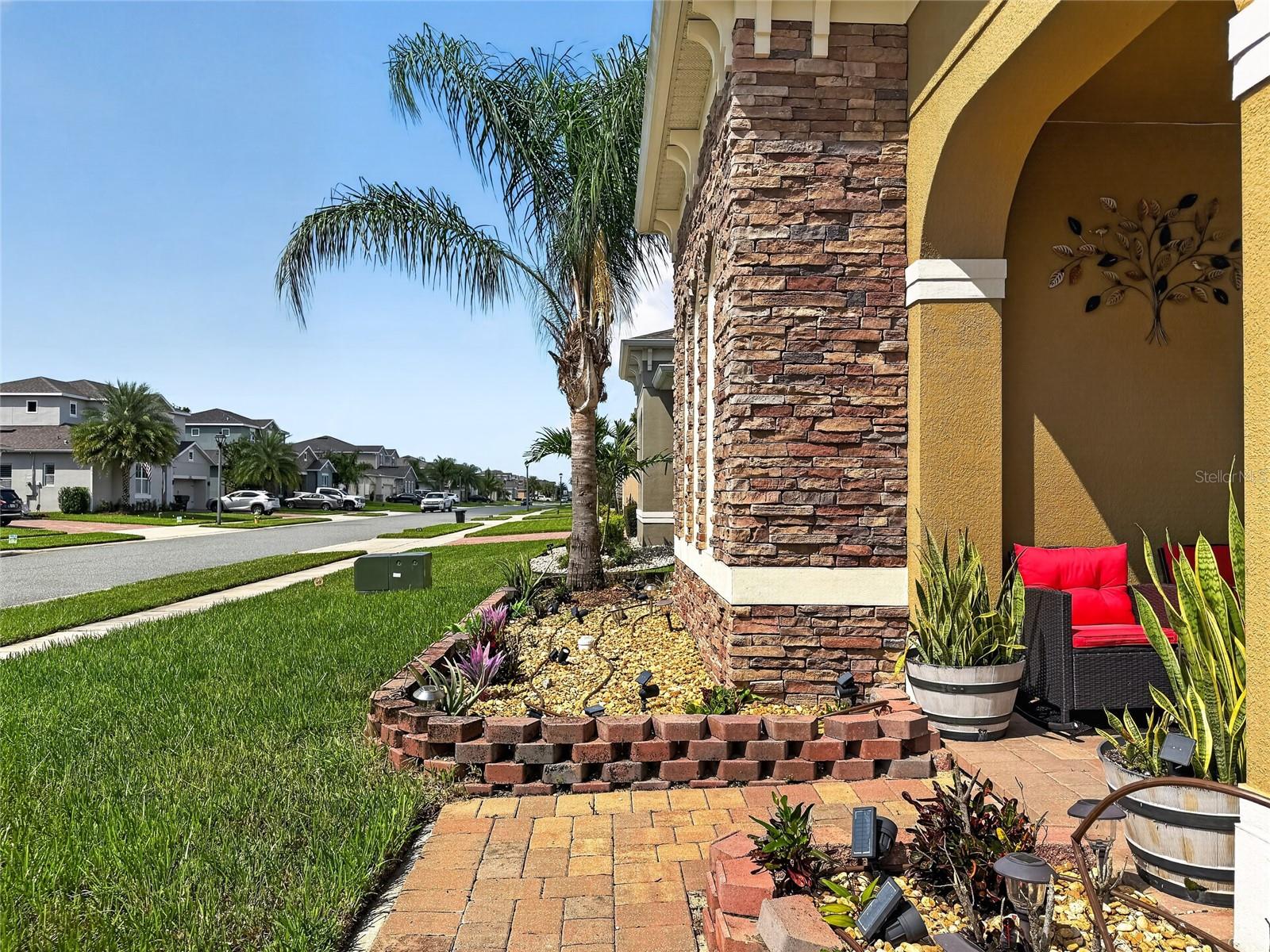 1530 Dusty Pine Dr Property Photo 3