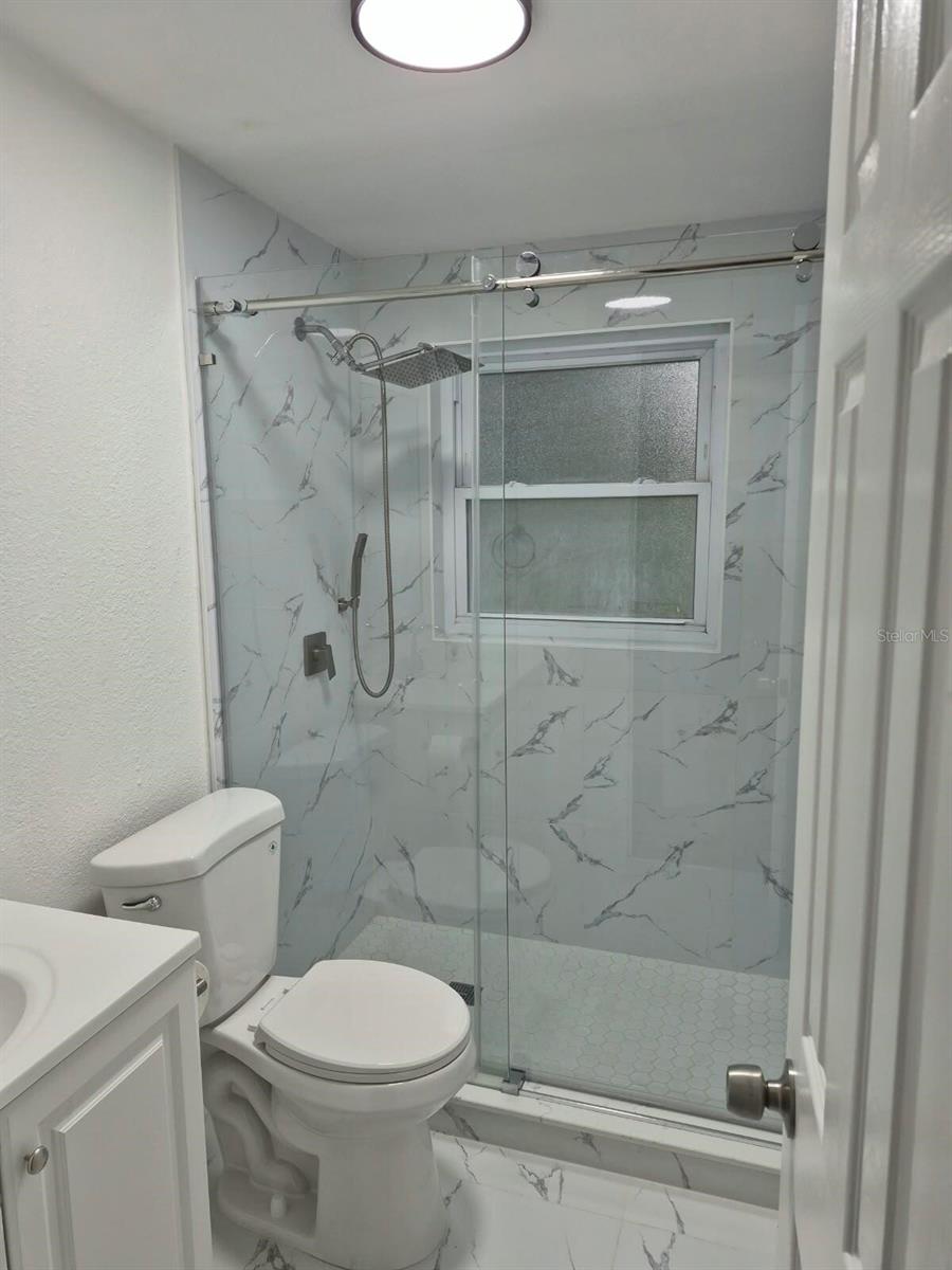 1810 E Carol Dr Property Photo 14