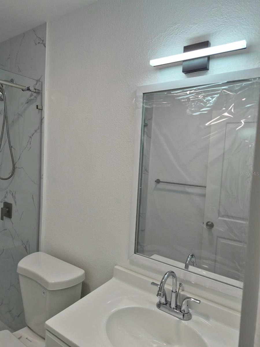 1810 E Carol Dr Property Photo 17
