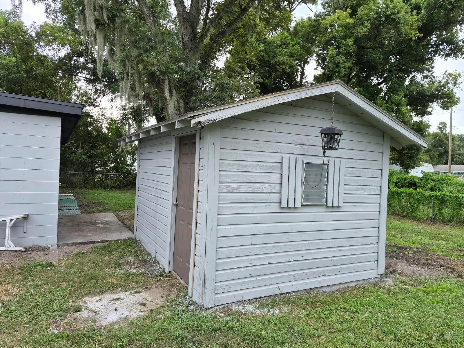 1810 E Carol Dr Property Photo 29
