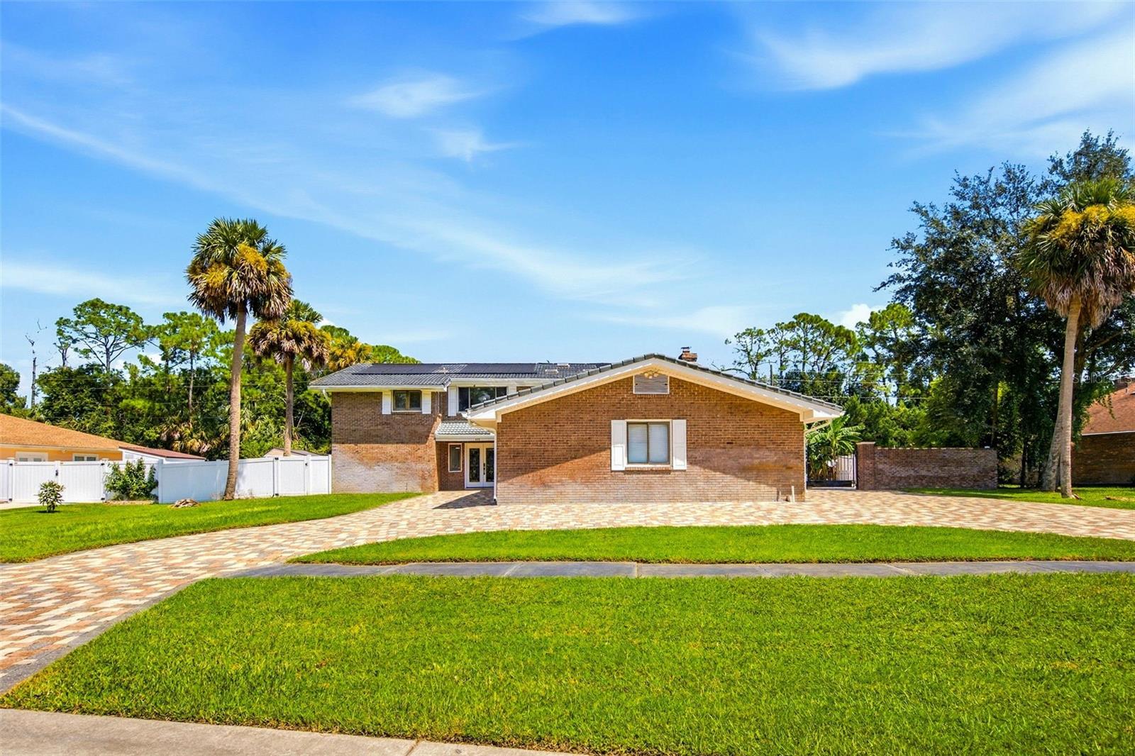 433 PELICAN BAY DR Property Photo 1