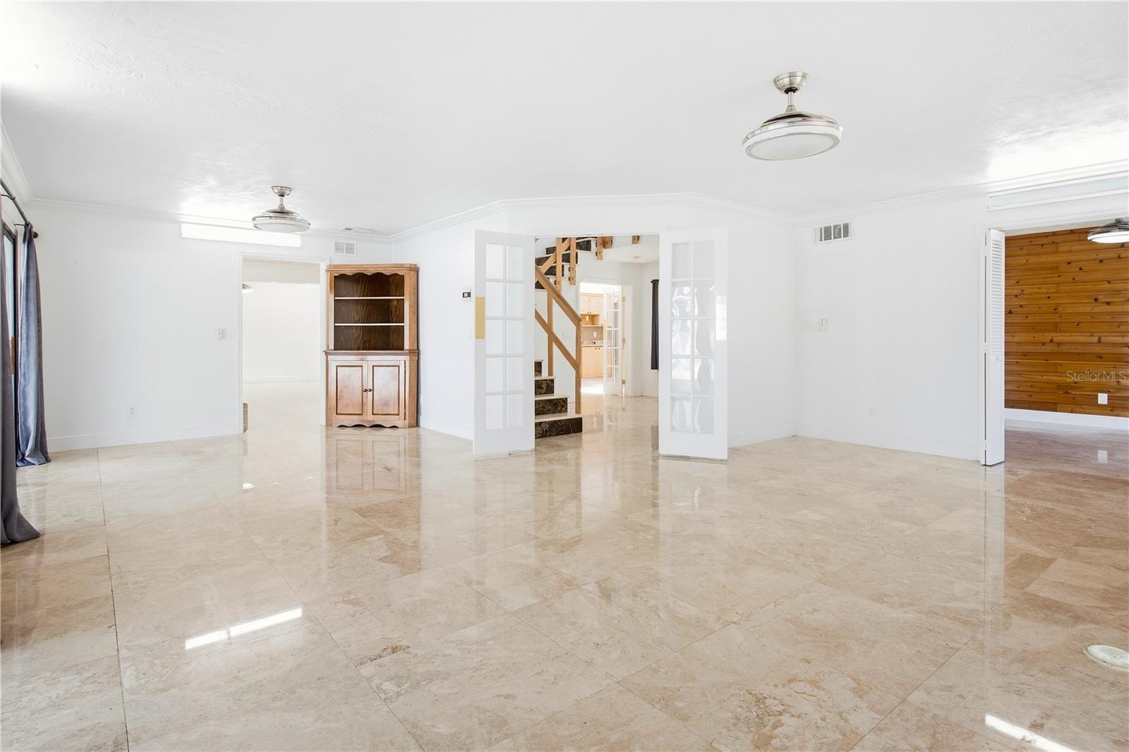 433 Pelican Bay Dr Property Photo 16