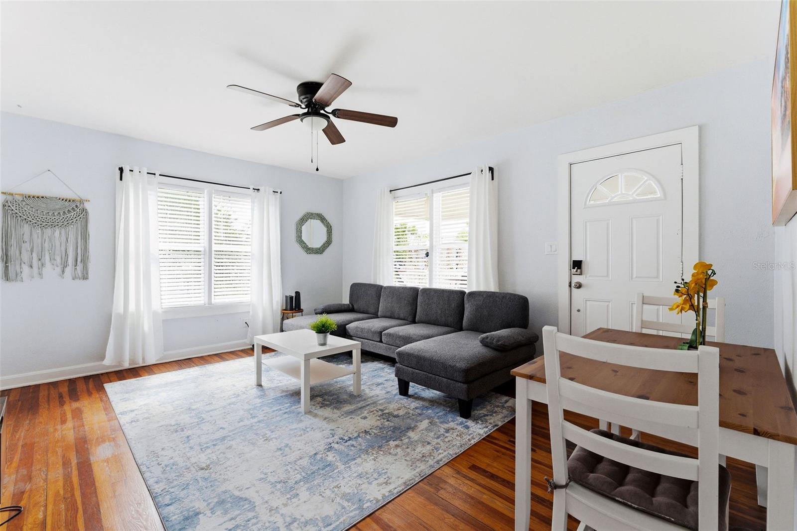 113 Avenue C Se Property Photo 7