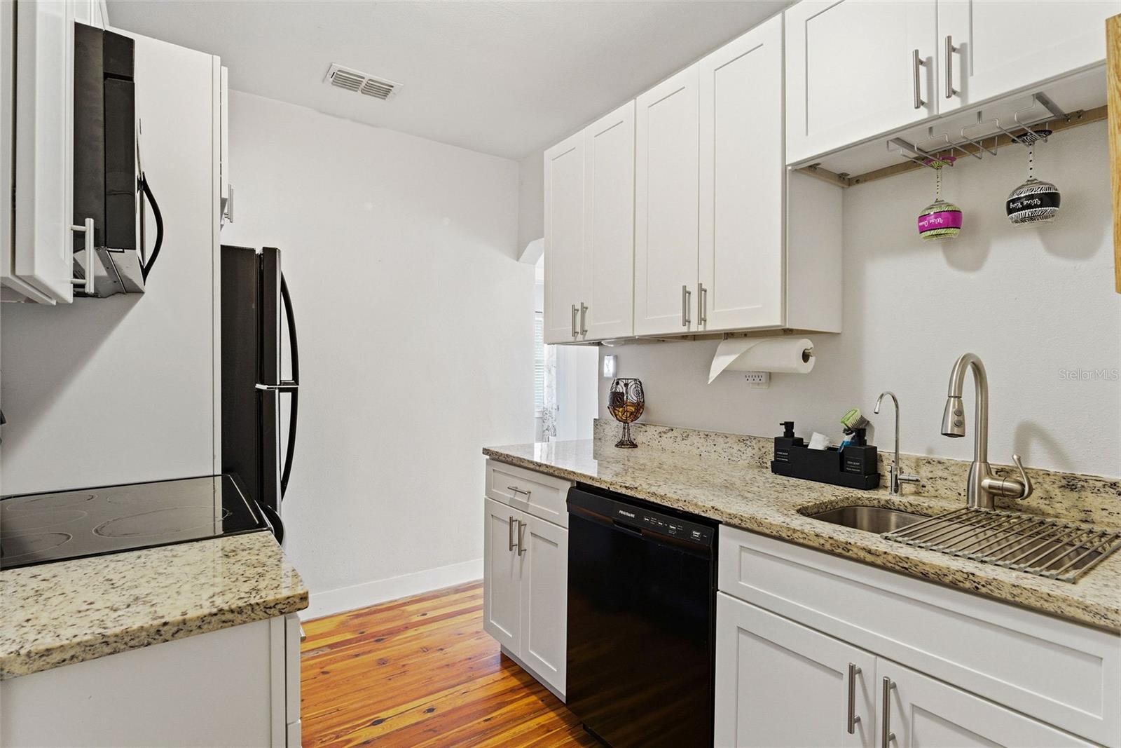 113 Avenue C Se Property Photo 15