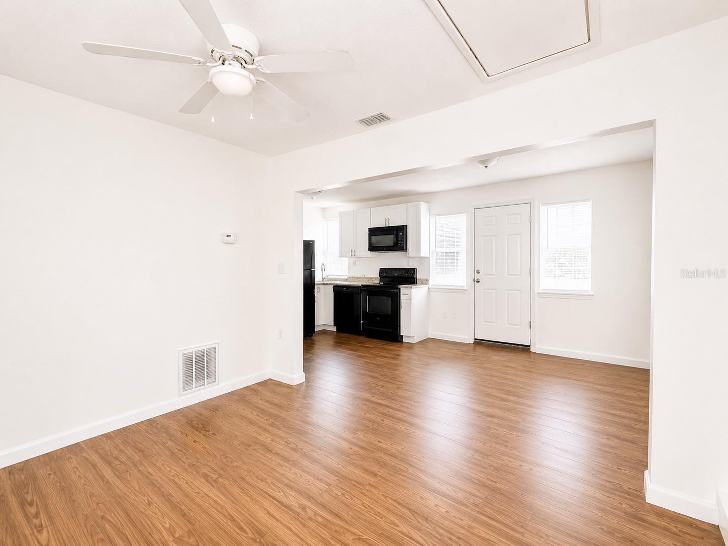 113 Avenue C Se Property Photo 49