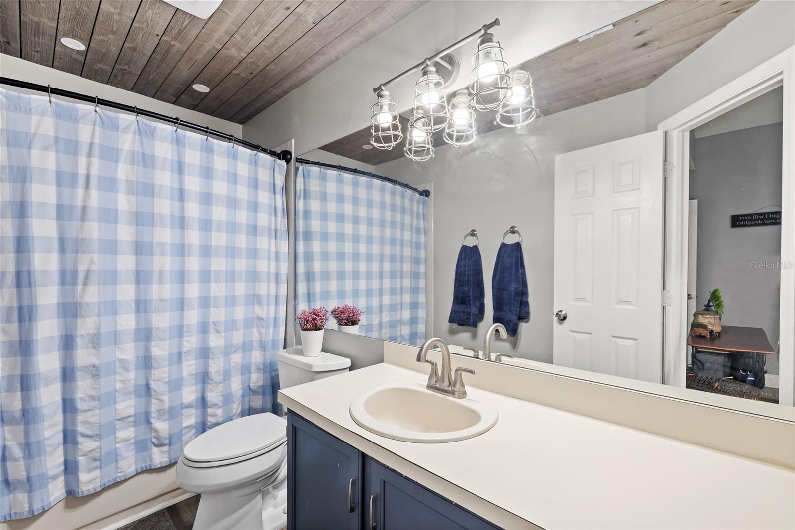 956 Forest Ridge Ct #206 Property Photo 11