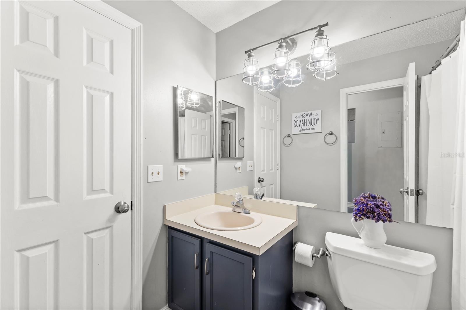 956 Forest Ridge Ct #206 Property Photo 13