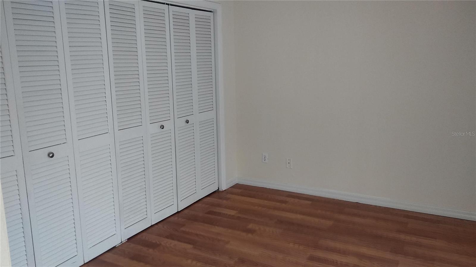 15301 W Pond Woods Dr #303 Property Photo 11