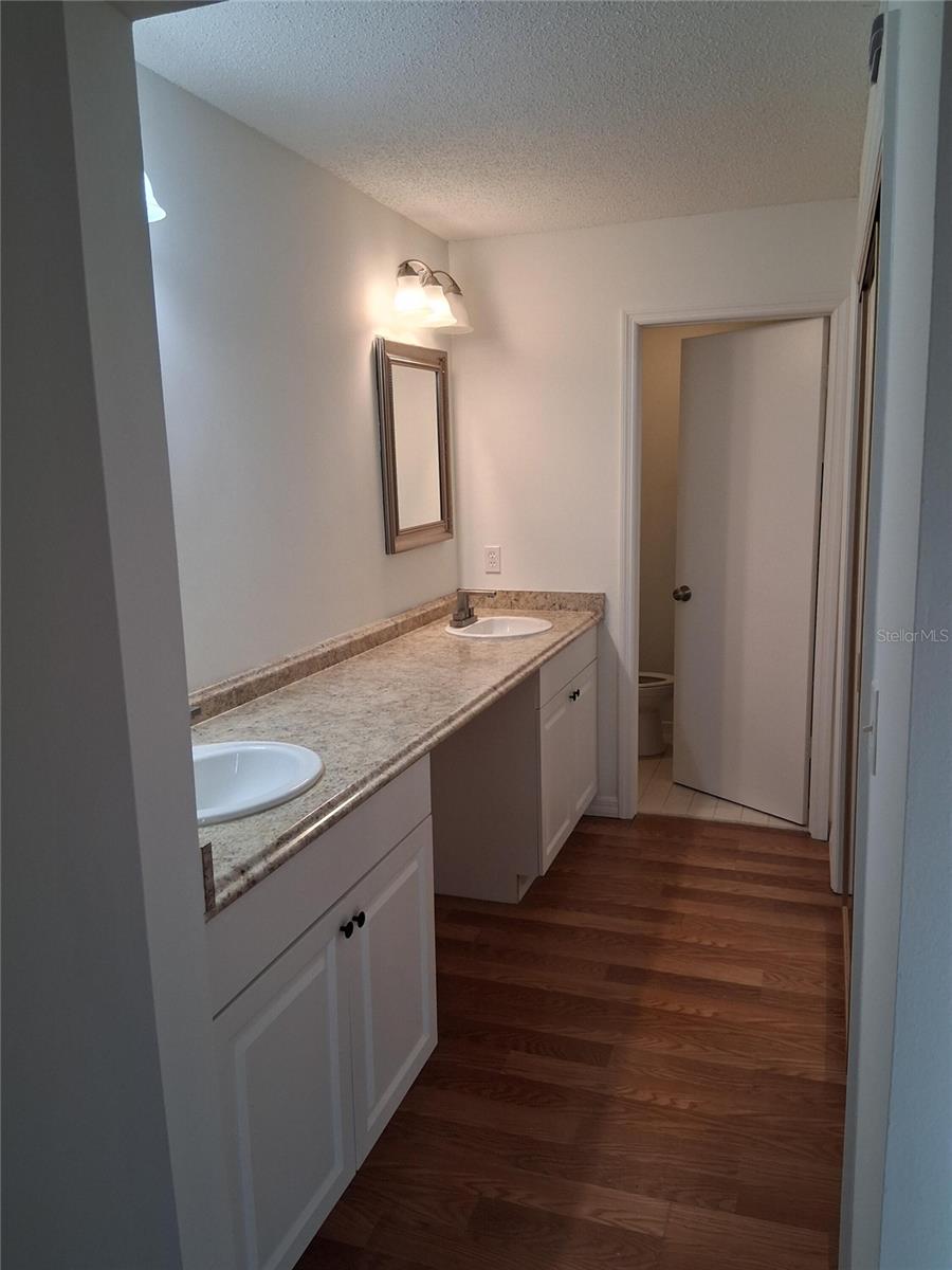 15301 W Pond Woods Dr #303 Property Photo 13
