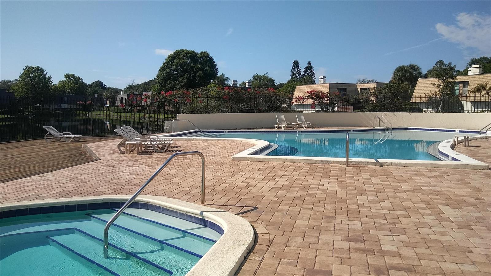 15301 W Pond Woods Dr #303 Property Photo 14