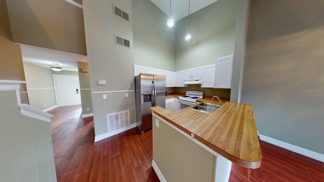 1408 Eagle Ln Property Photo 4