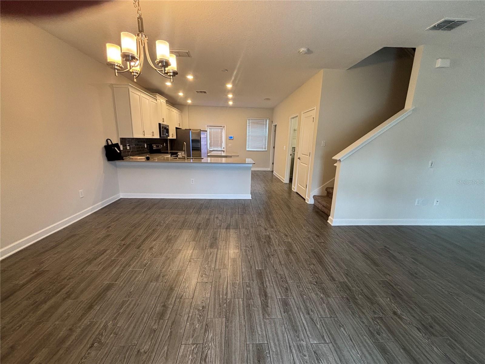 11761 Fiction Ave Property Photo 3