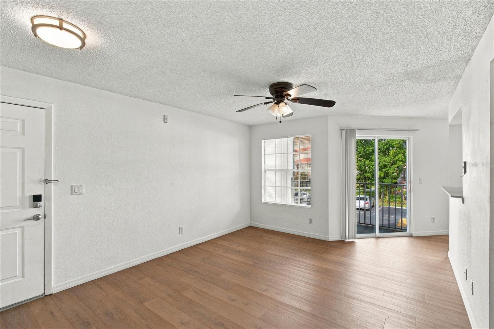11582 Westwood Blvd #1425 Property Photo 4