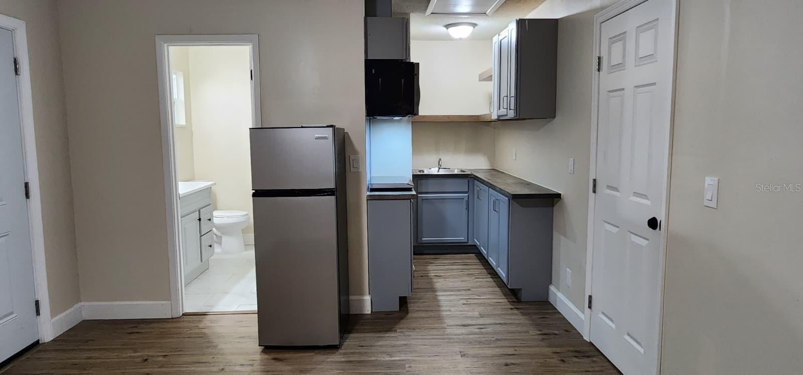 O6443932 Property Photo 9