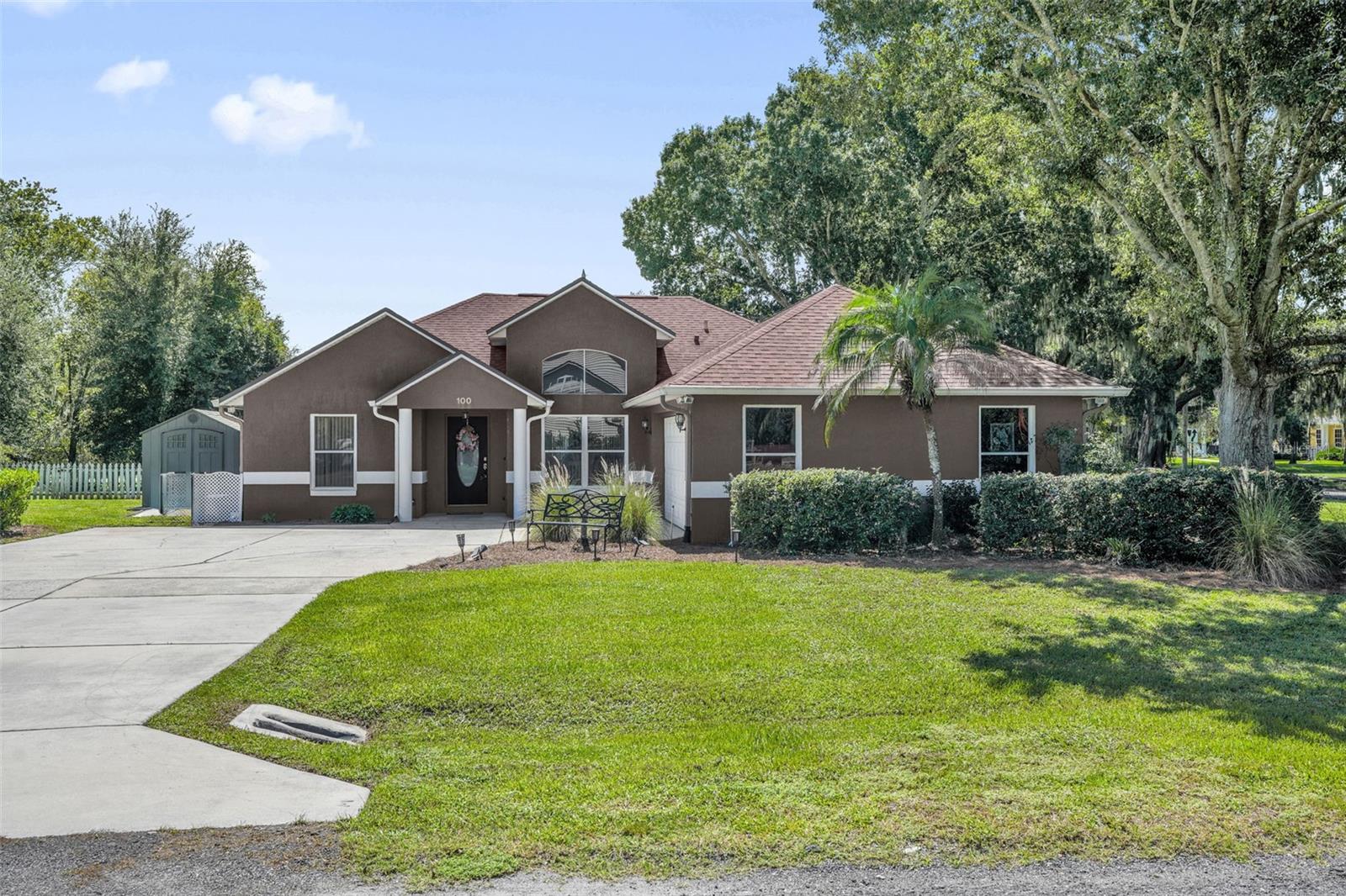 100 Mather Smith Dr Property Photo 1
