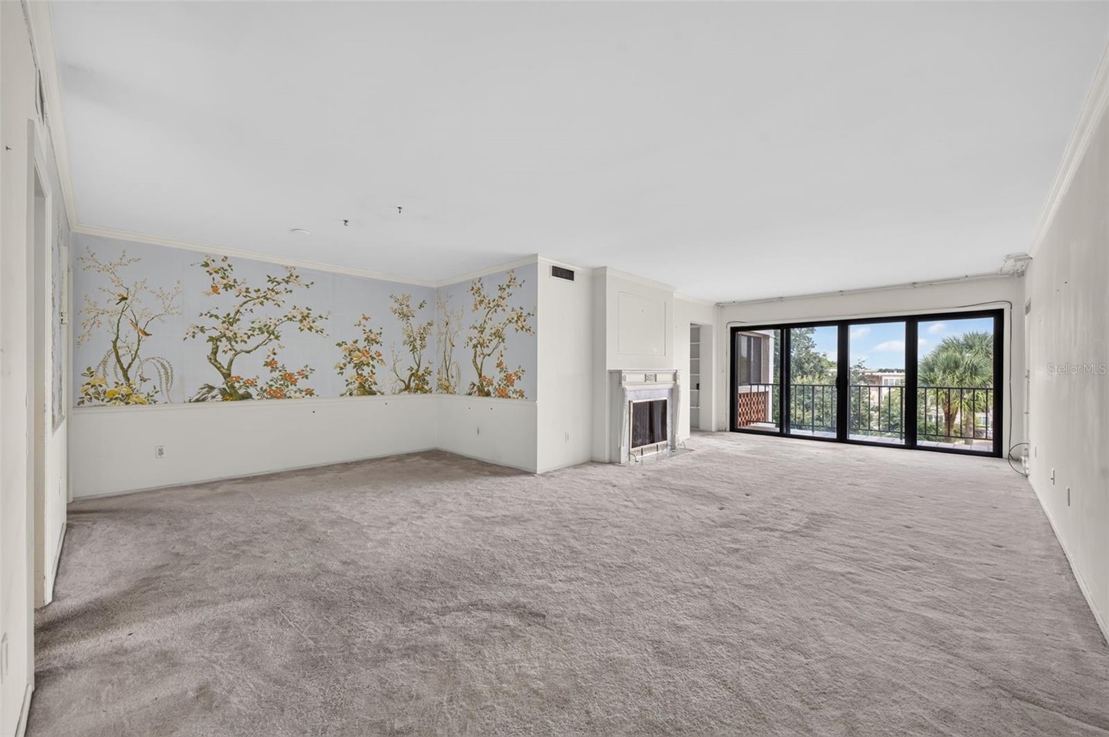 100 S Interlachen Ave #401 Property Photo 4