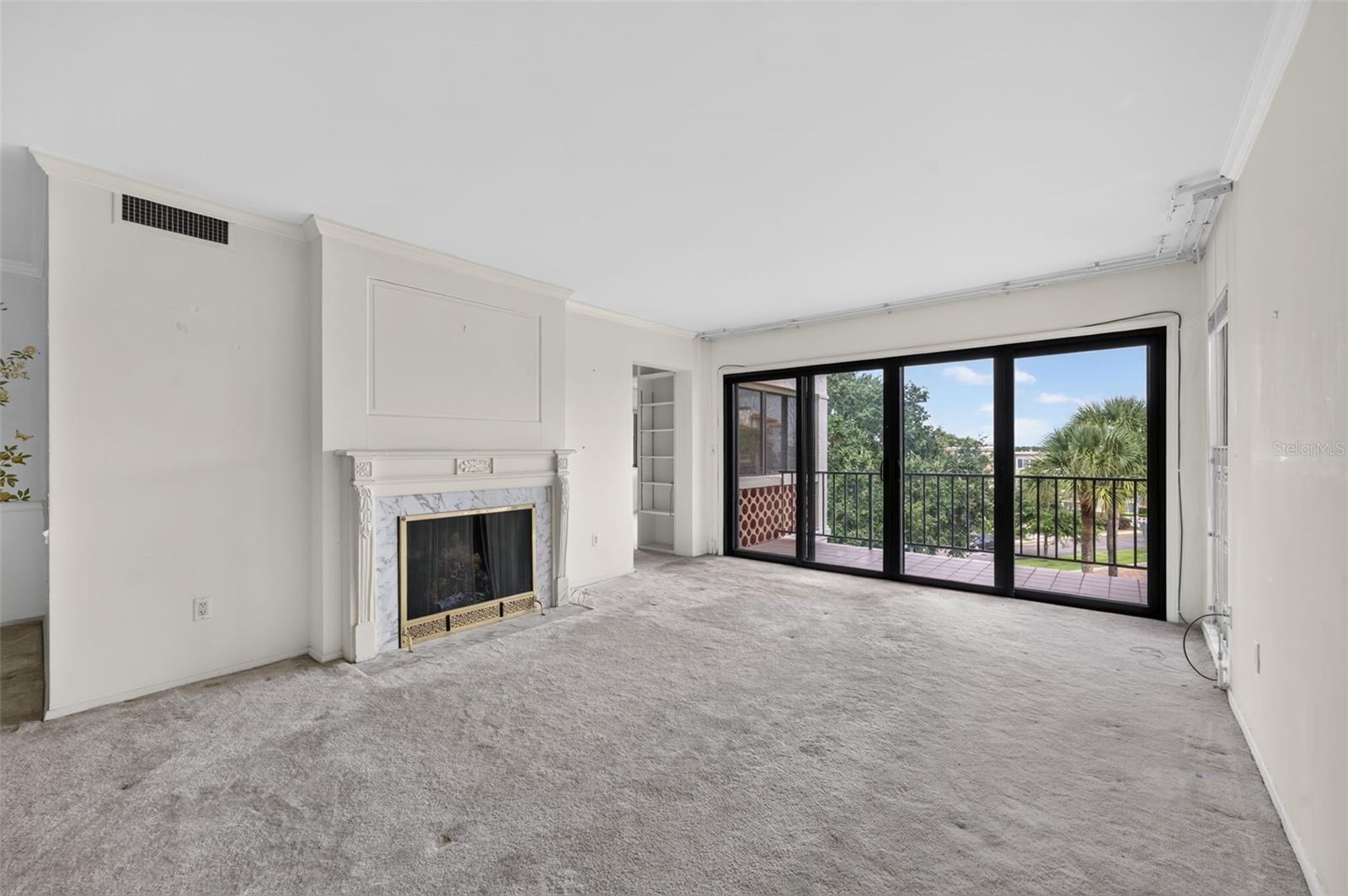 100 S Interlachen Ave #401 Property Photo 5