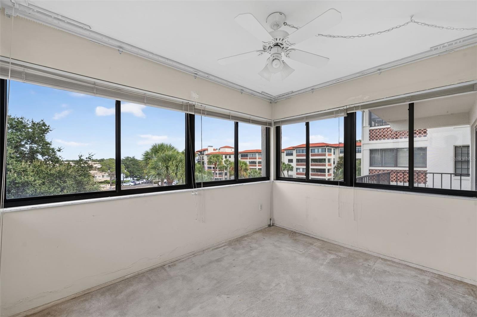 100 S Interlachen Ave #401 Property Photo 14