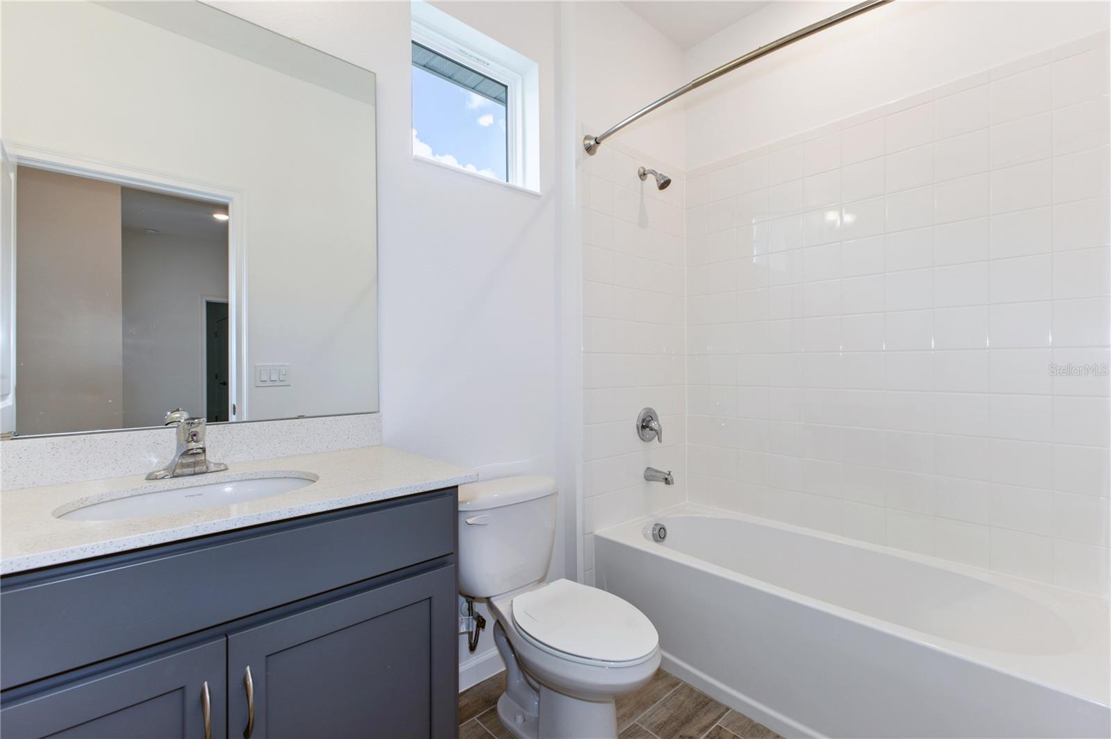 2252 Sirena Ln Property Photo 4