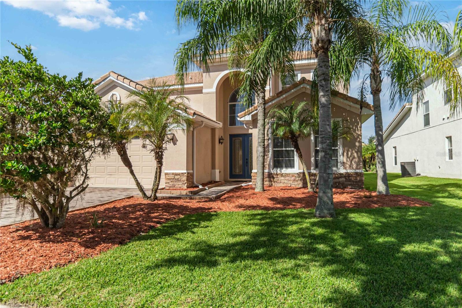 3814 Golden Feather Way Property Photo 5