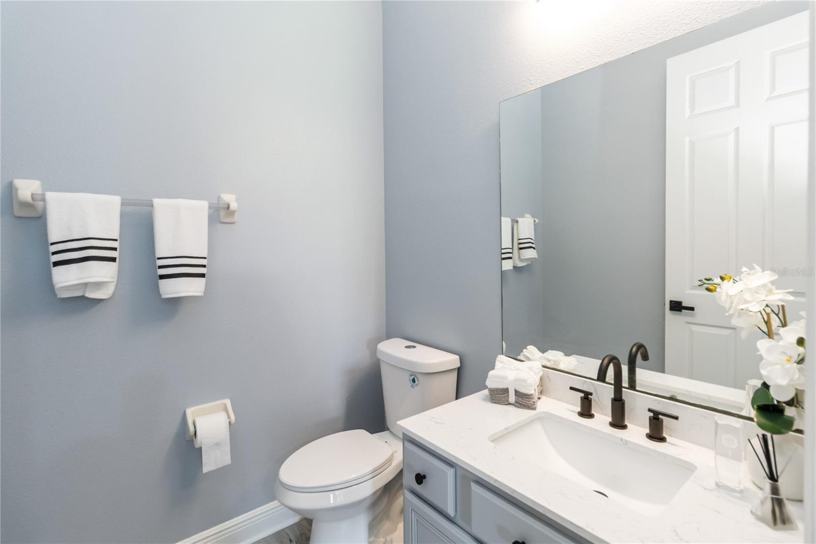 3814 Golden Feather Way Property Photo 19