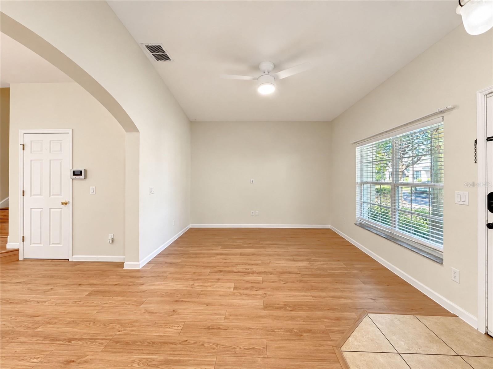11838 Deer Path Way Property Photo 4