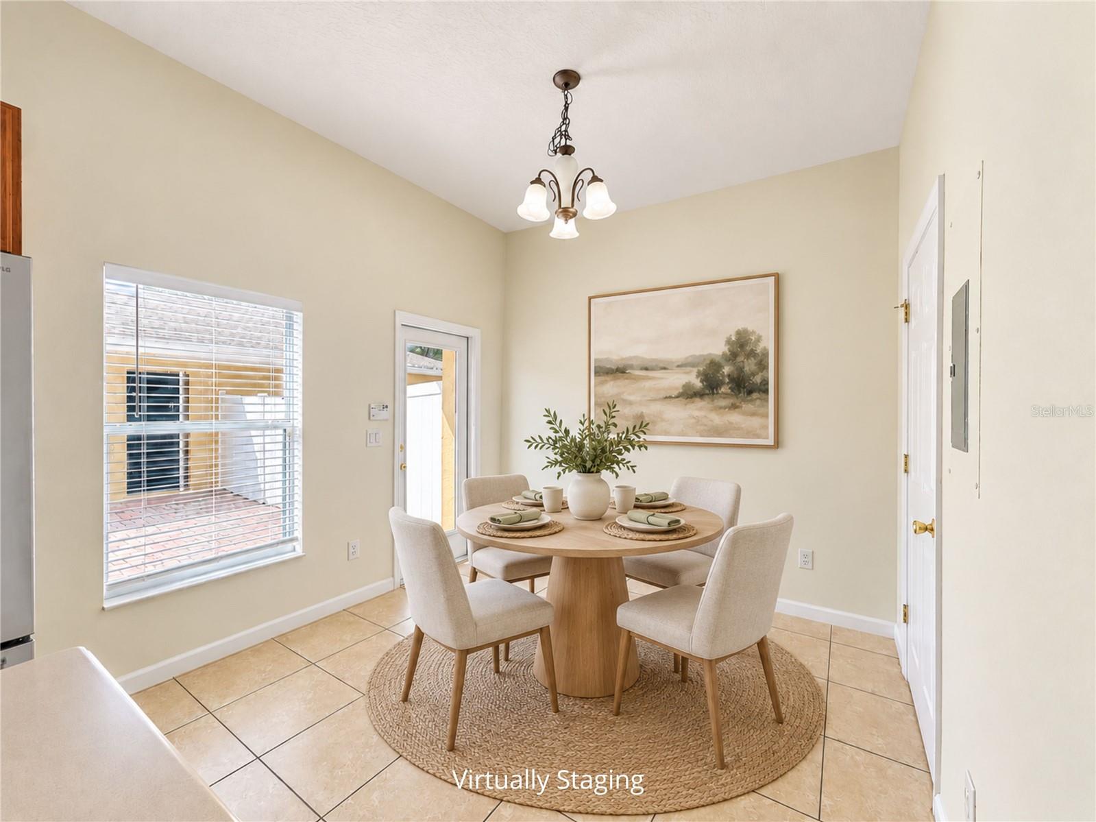 11838 Deer Path Way Property Photo 8