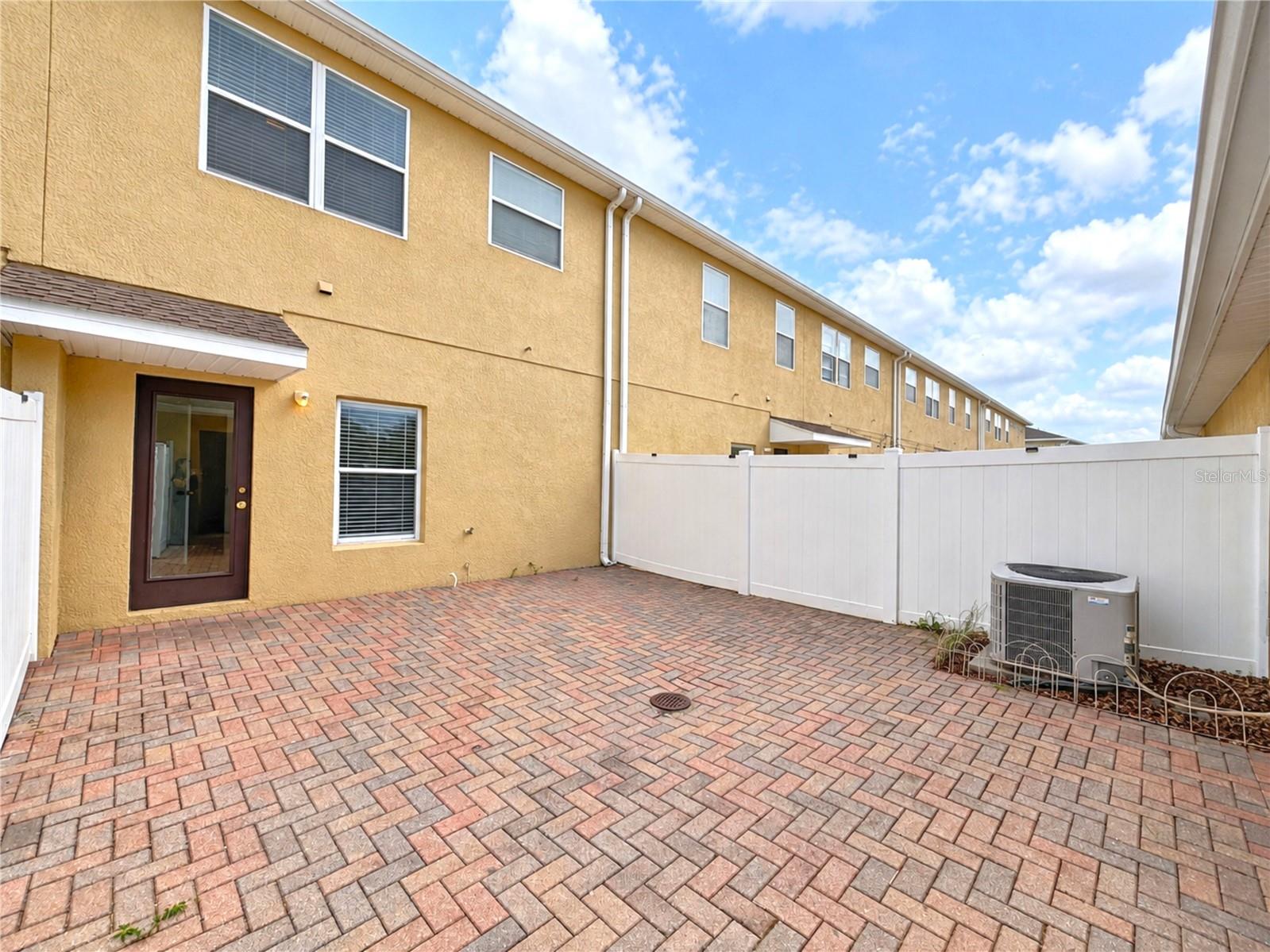 11838 Deer Path Way Property Photo 10