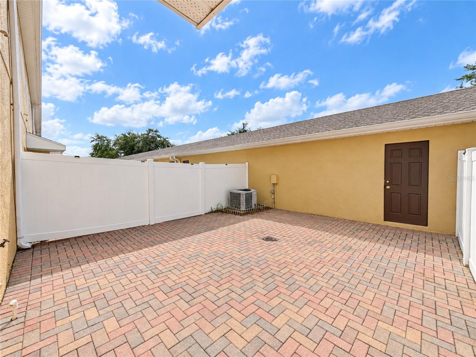 11838 Deer Path Way Property Photo 12