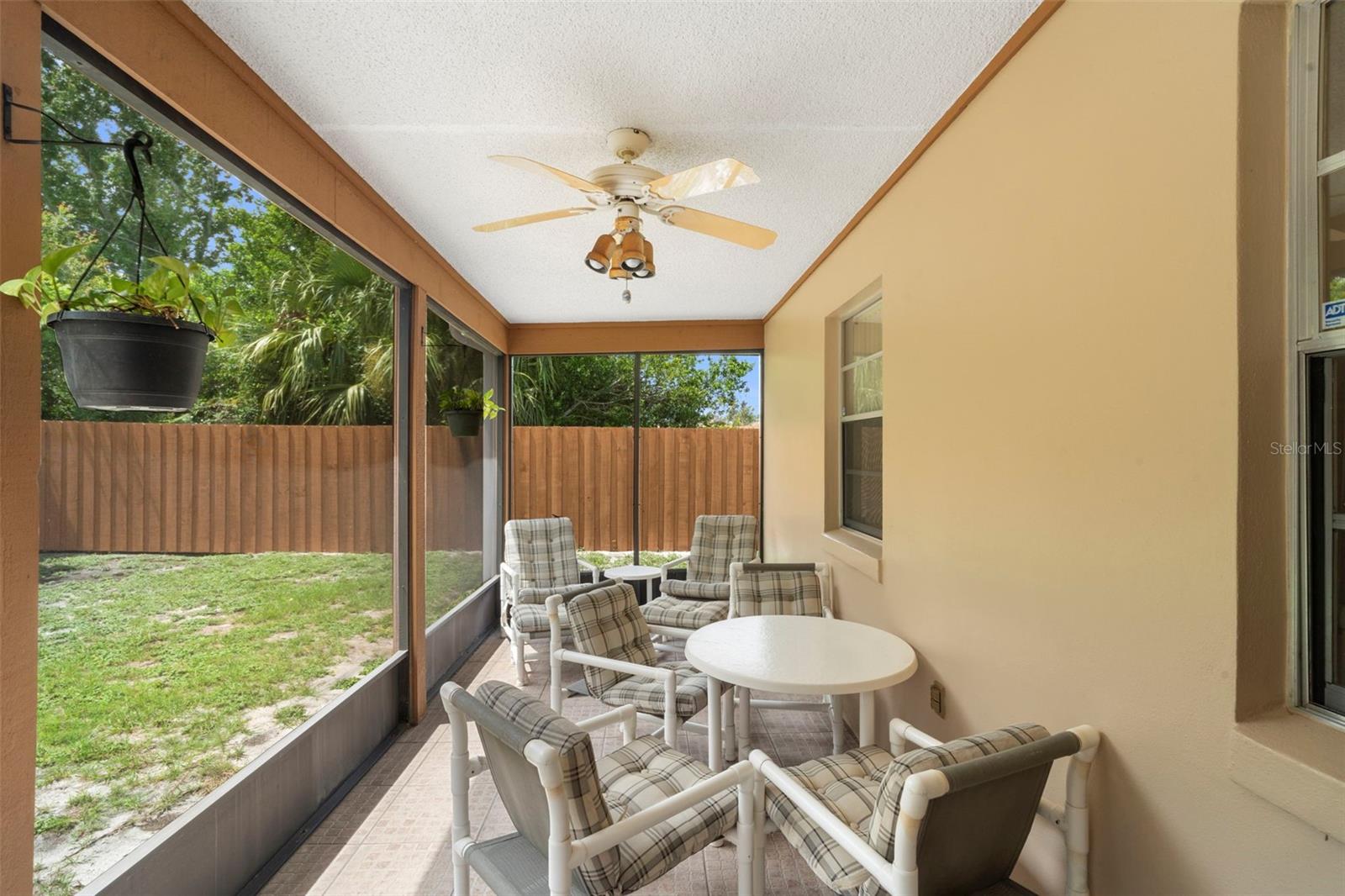 1051 Matterhorn St Property Photo 5