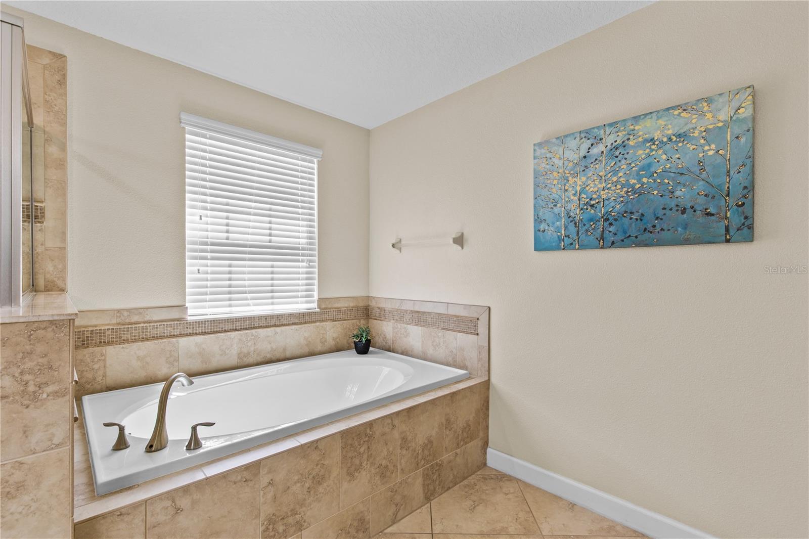 9155 Wedge Dr Property Photo 27