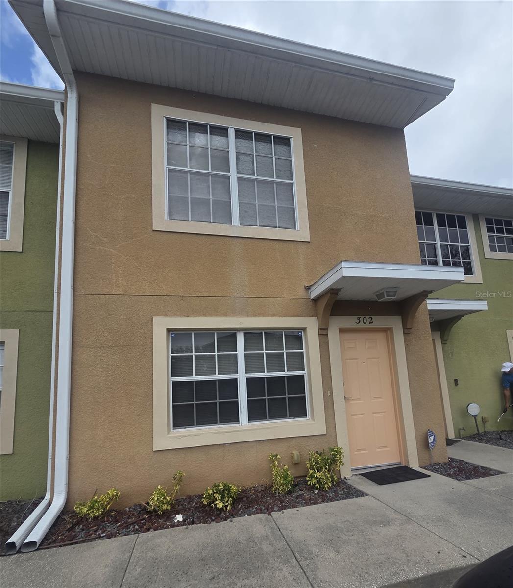 302 Cervantes Dr Property Photo 1