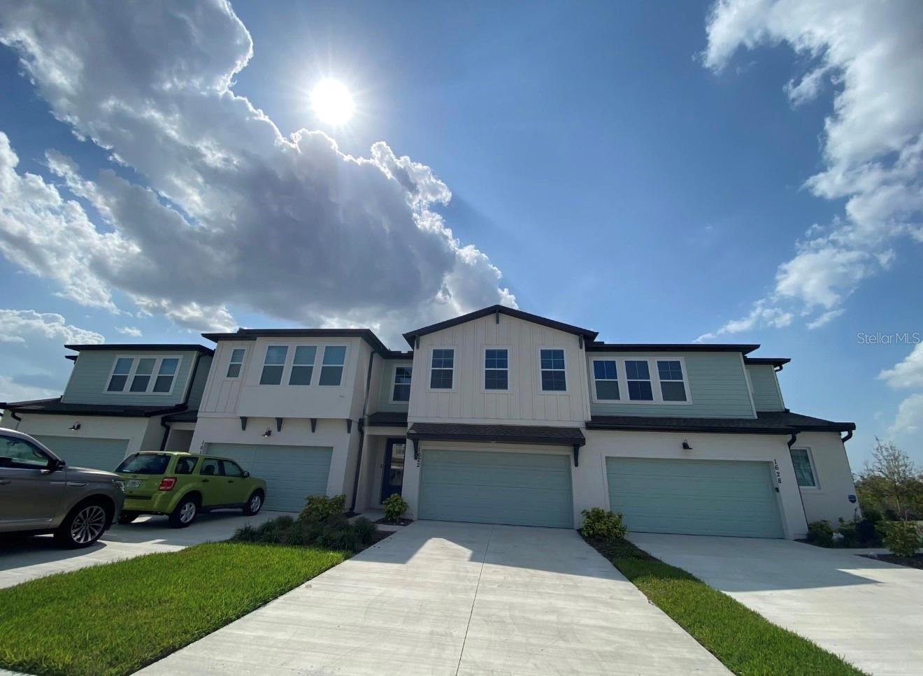 1622 SANIBEL DR Property Photo 1