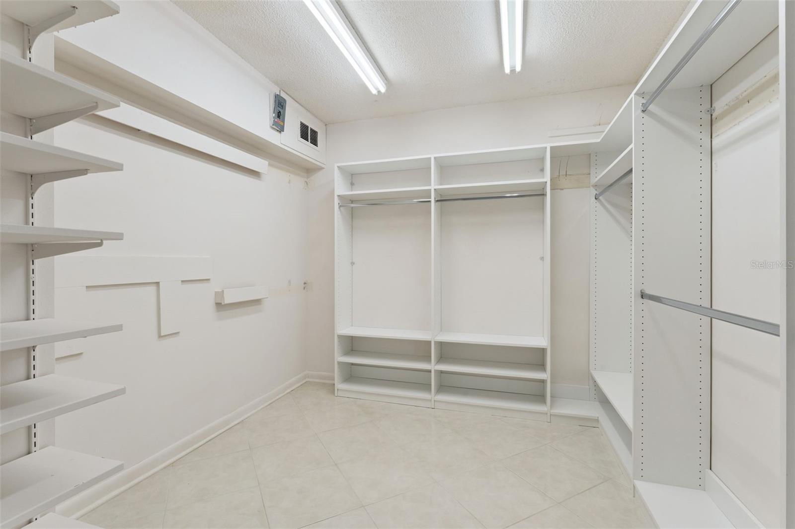 221 Pine Cone Ln Property Photo 18